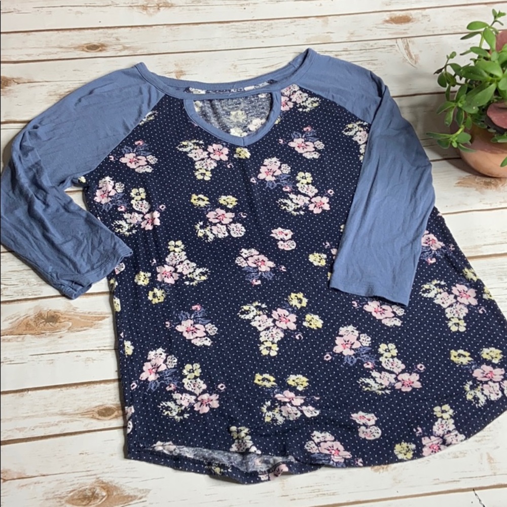 Pre-Loved Maurices Small Floral Baseball Tee